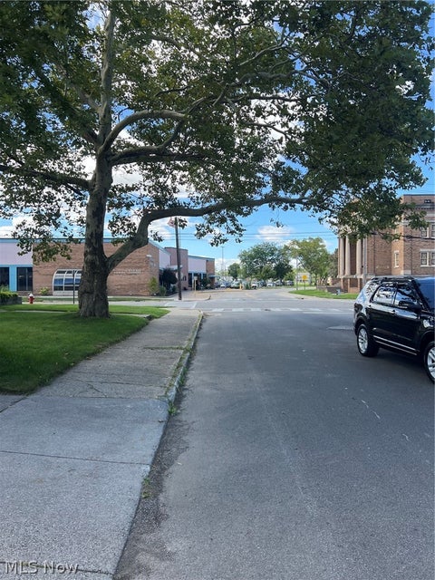 Tiny photo for 223 W 6th Street, Lorain, OH 44052 (MLS # 5239600)
