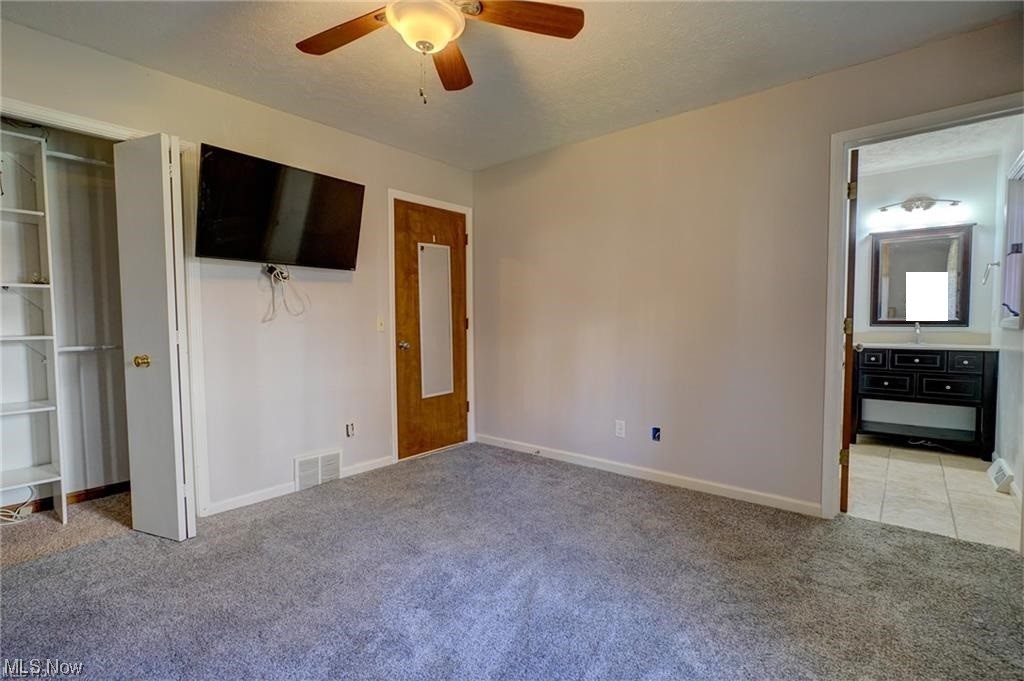 Gloria Glens - Residential