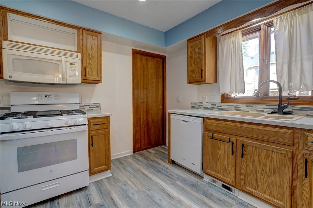 Gloria Glens - Residential