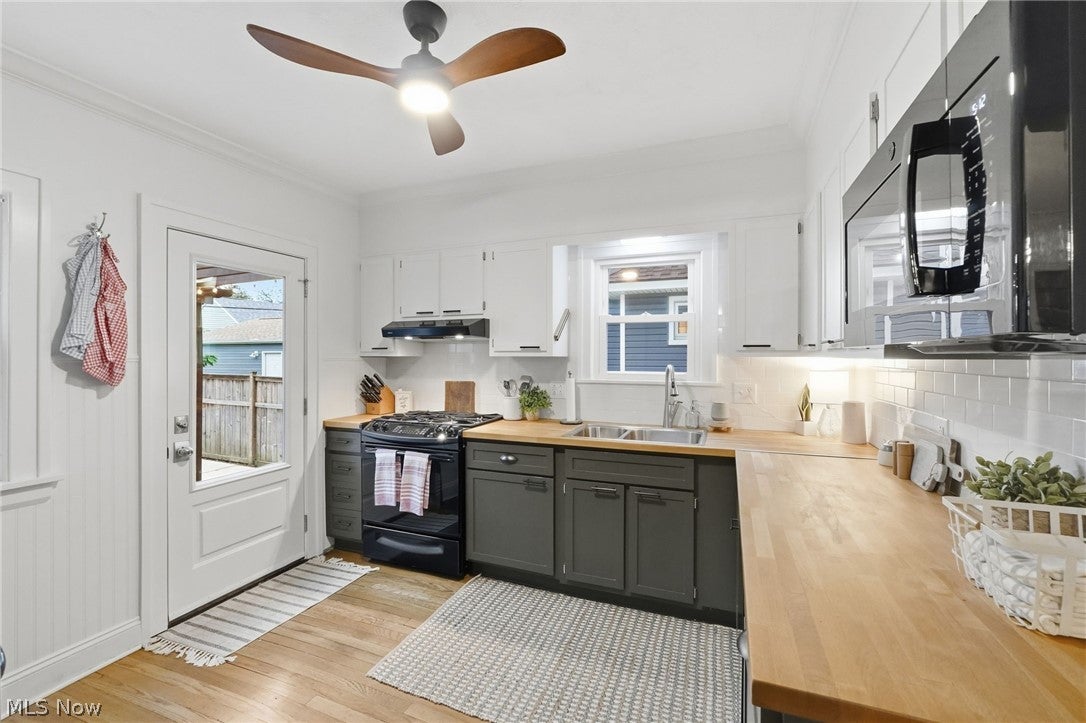 1607 Woodward Avenue