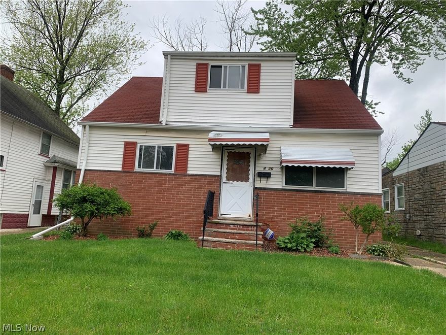 This single-family home in the heart of Cleveland has 2 bedrooms and 1 bath, a perfect home for a starting family, or a perfect project to add to an investor's portfolio. Sold as-is. Schedule your buyers for showing now!