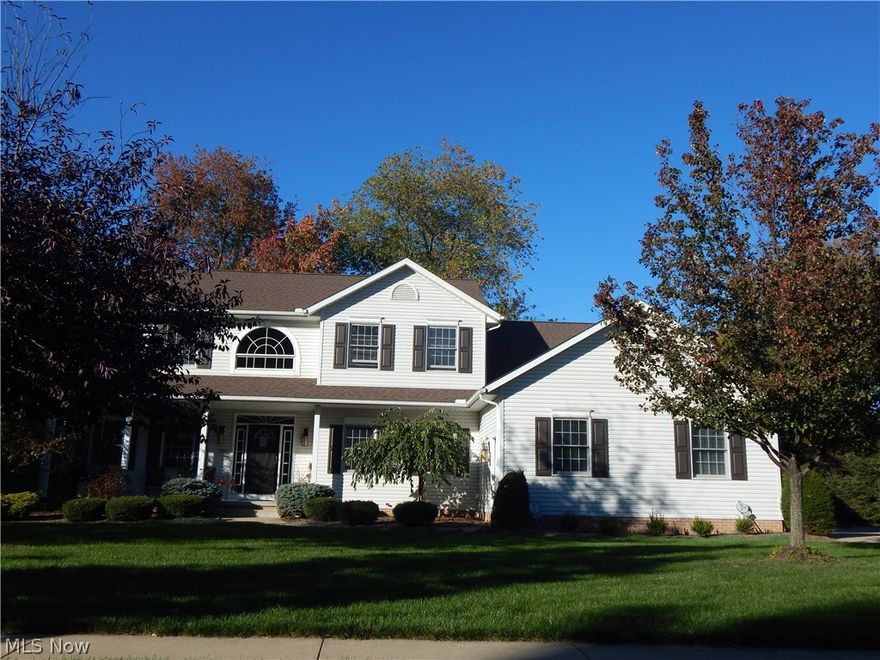 Style,Quality, Value!! Own with pride, Impressive Eastwicke Farms Colonial. Featuring newer state of the Art kitchen, Oversize granite Island, Stainless Steel appliances, with range hood. Chefs delight with the double oven, wine bar refrigerator and much more. Enjoy the comfort of the vaulted Family room presented with beautiful gas fireplace. Formal dining room adjacent to adult lounge area/living room. Family is sure to enjoy the custom feature Recreation room offering second mini kitchen, full bath and guest bedroom. Laundry has options, either lower level or first floor. Owners suit is sure to please. Large relaxing master bedroom also featuring separate second floor oasis or nursery, options unlimited.
The two story foyer is very inviting to enter featuring first floor office/den as well as 9' ceilings on the first floor. Beautiful spacious deck for entertaining overlooking flat open rear yard. Don't miss the opportunity to call this quality colonial your home in beautiful Eastwi