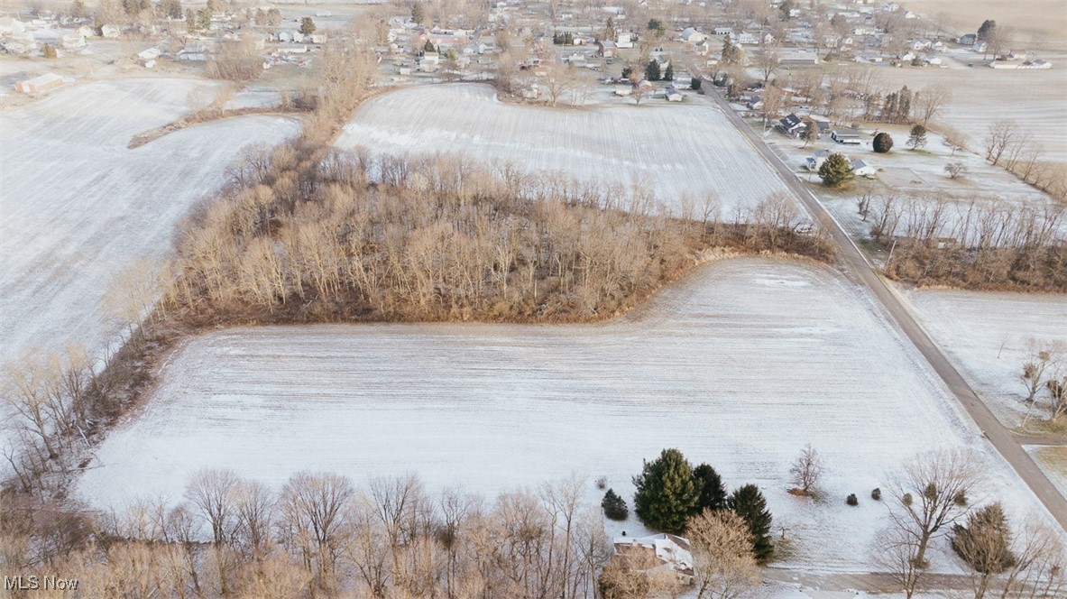 Woodline Avenue, North Lawrence, Ohio image 3