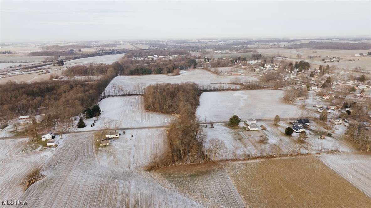 Woodline Avenue, North Lawrence, Ohio image 9