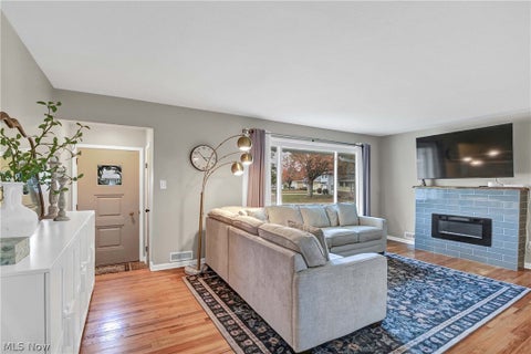 Tiny photo for 4095 W 213th Street, Fairview Park, OH 44126 (MLS # 5256894)