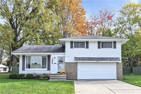 Photo of 4095 W 213th Street, Fairview Park, OH 44126 (MLS # 5256894)