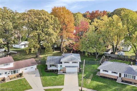 Tiny photo for 4095 W 213th Street, Fairview Park, OH 44126 (MLS # 5256894)