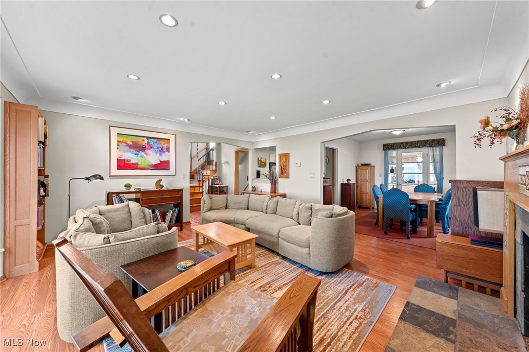 Cleveland, Ohio 44119, United States, 3 Bedrooms Bedrooms, ,2 BathroomsBathrooms,Residential,Contingent,151816