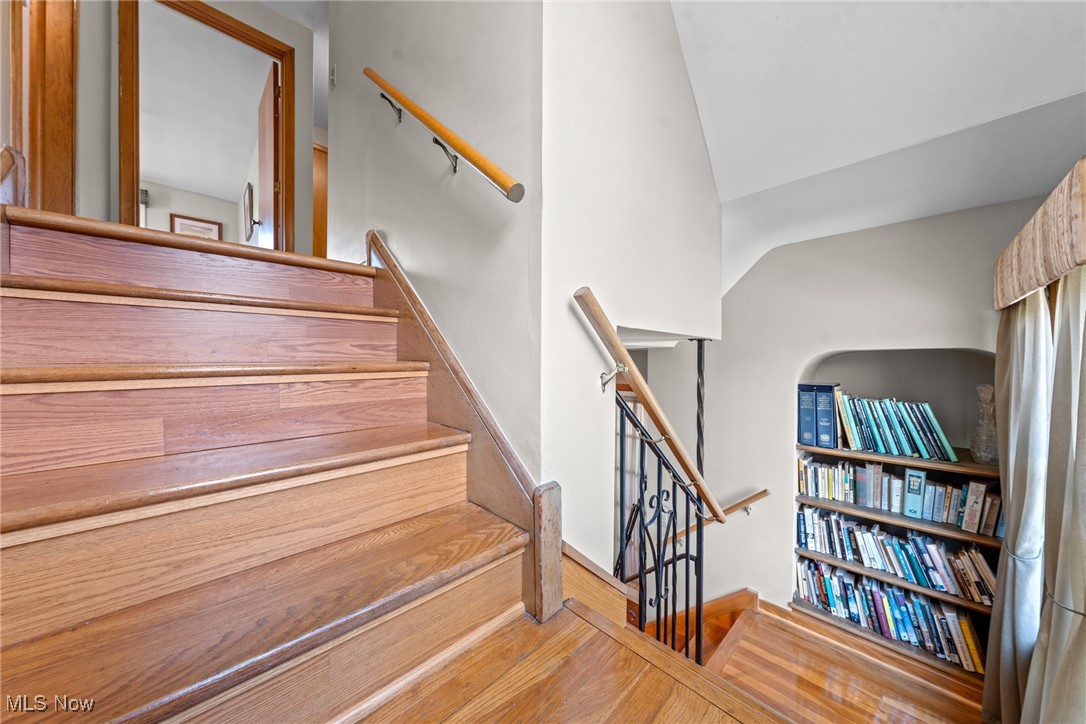 Cleveland, Ohio 44119, United States, 3 Bedrooms Bedrooms, ,2 BathroomsBathrooms,Residential,Contingent,151816