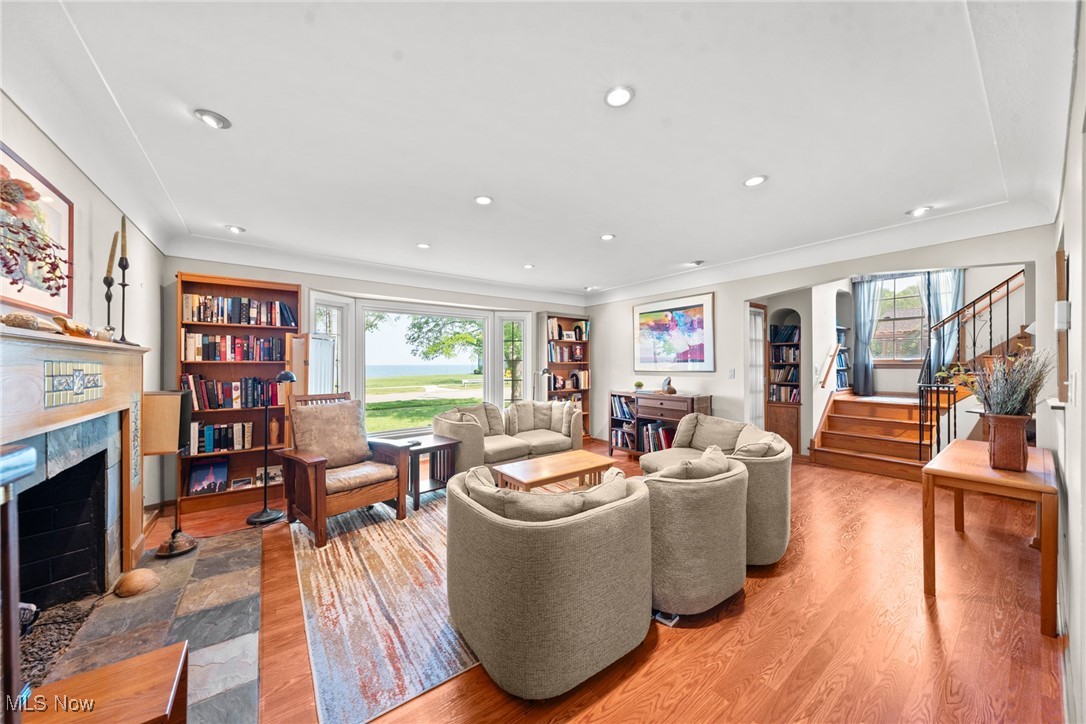 Cleveland, Ohio 44119, United States, 3 Bedrooms Bedrooms, ,2 BathroomsBathrooms,Residential,Contingent,151816