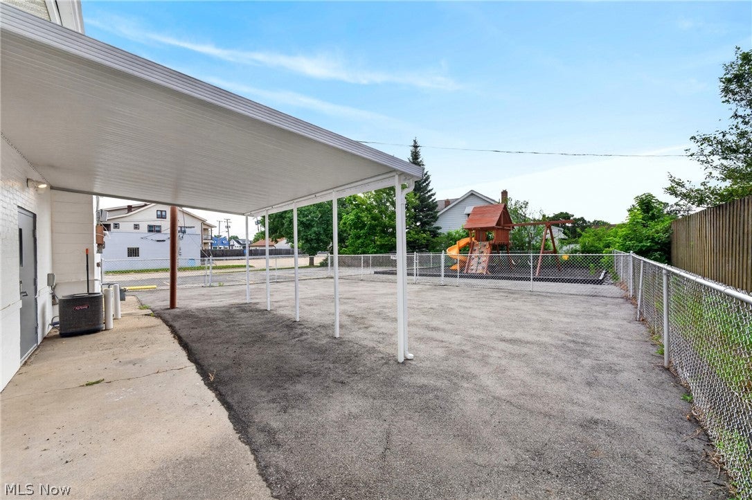 5611 Pearl Road