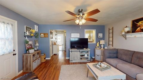 Tiny photo for 407 Maplewood Drive, Willowick, OH 44095 (MLS # 5203370)