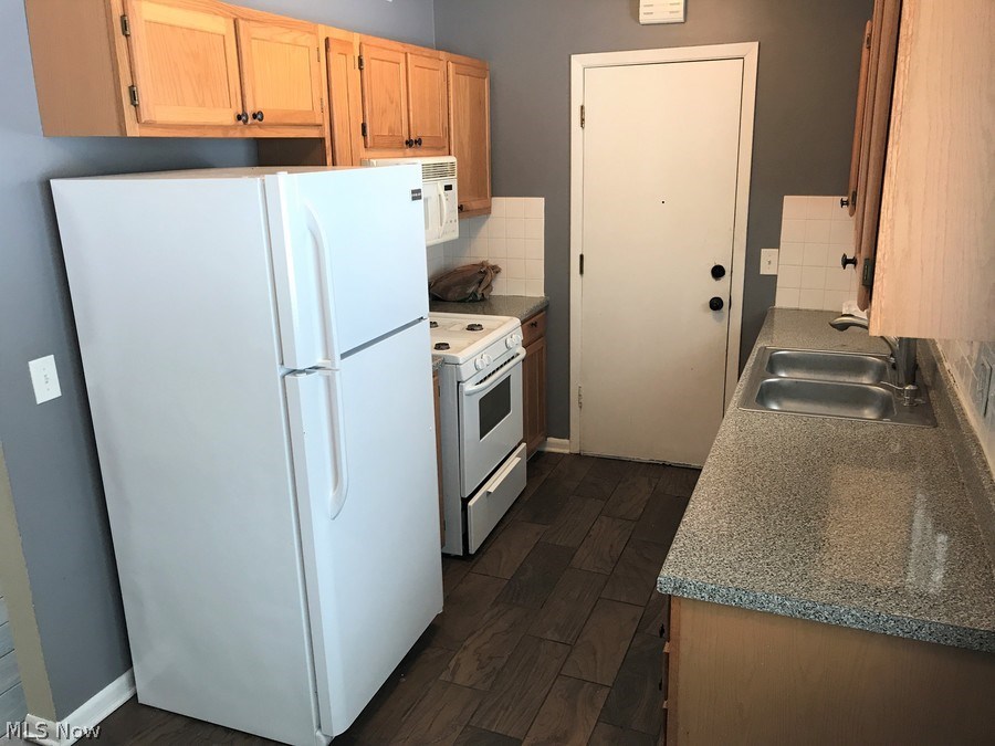 Metro Park - Residential Lease