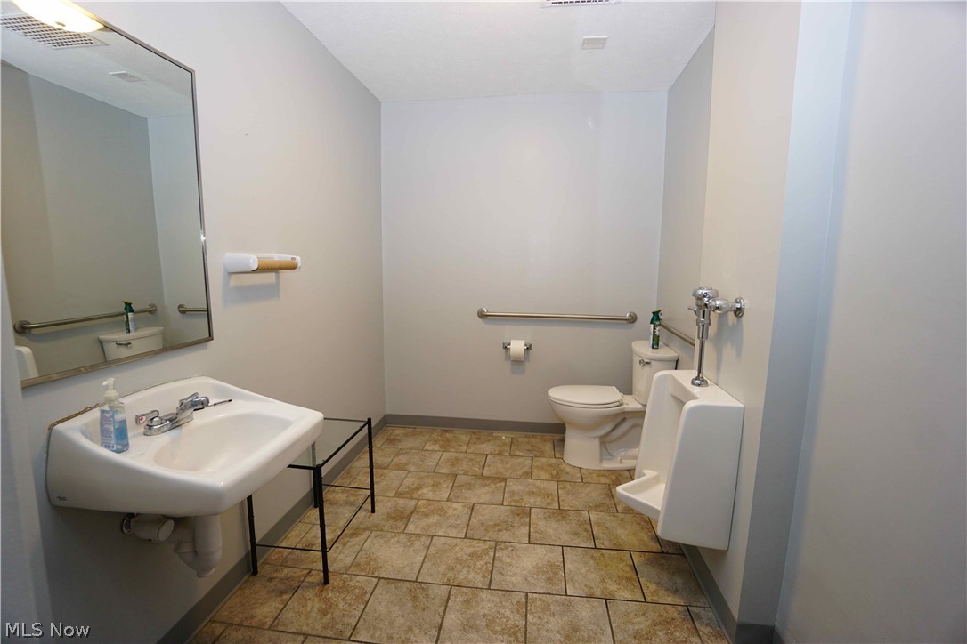 A W Morgans Sub - Commercial Sale