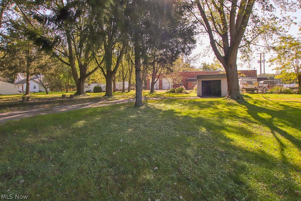 Lake Shore Blvd Estates 02 - Residential