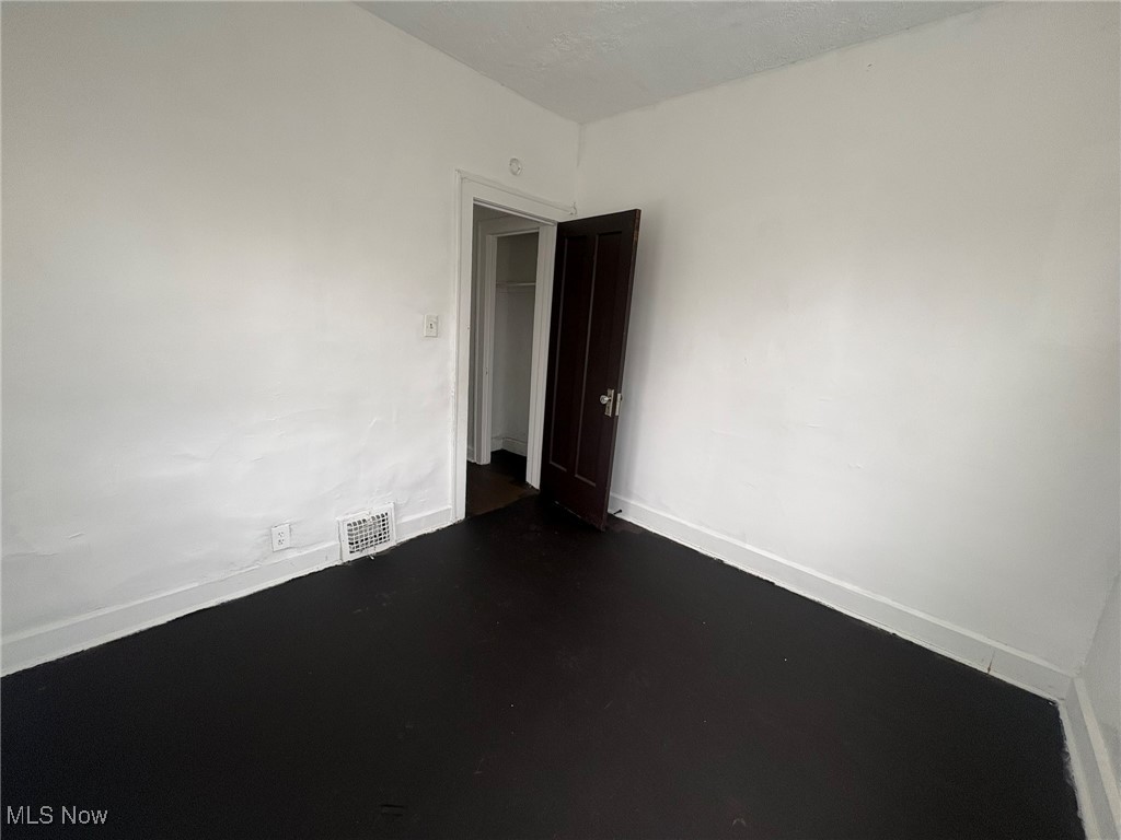 L J Hostotters 03 - Residential Income