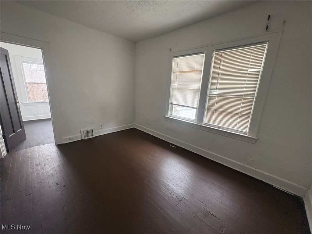 L J Hostotters 03 - Residential Income