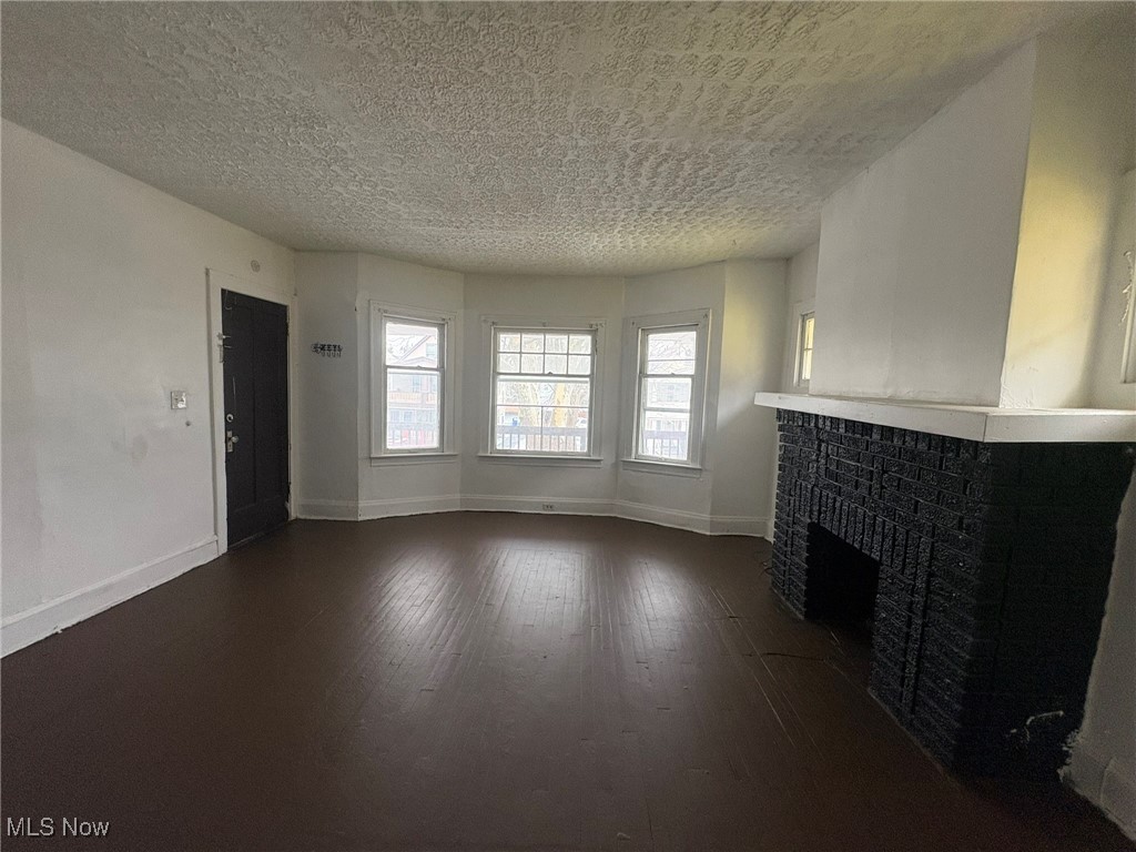 L J Hostotters 03 - Residential Income