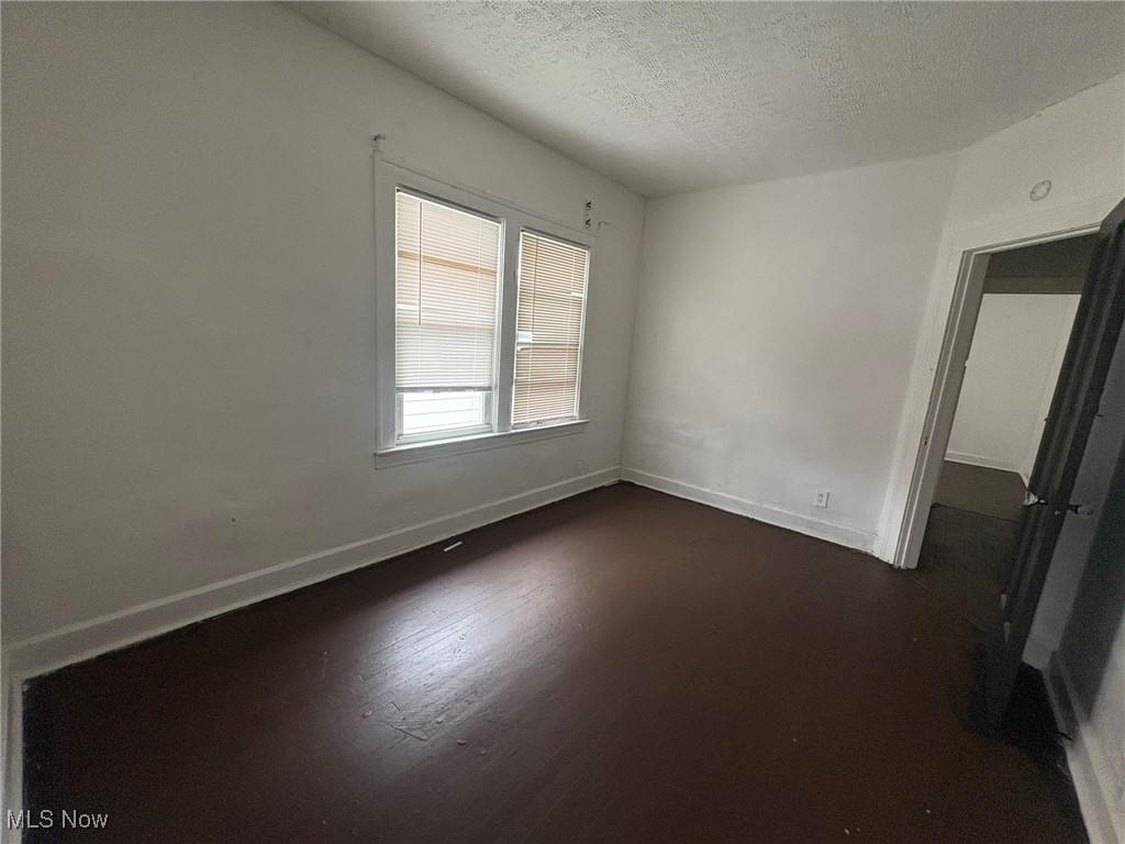 L J Hostotters 03 - Residential Income