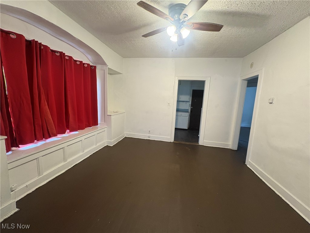 L J Hostotters 03 - Residential Income