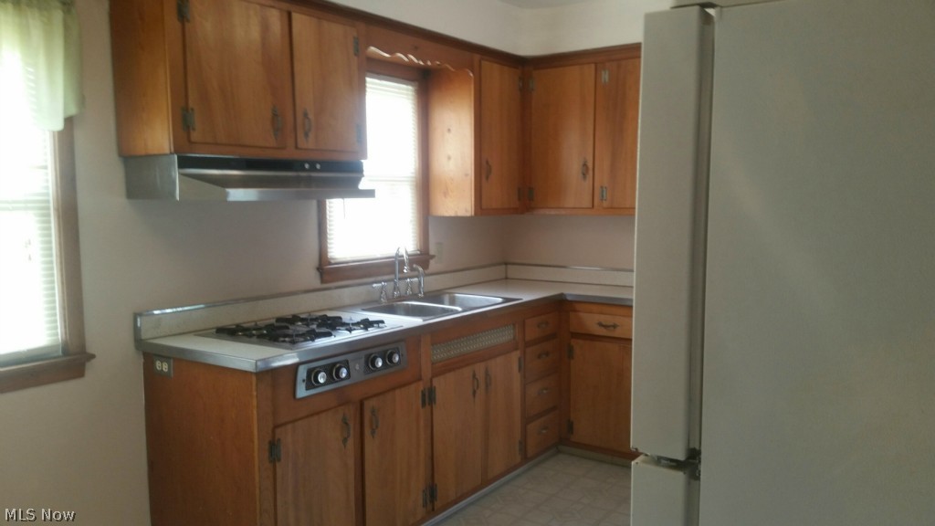 Harvard Land Co - Residential Lease