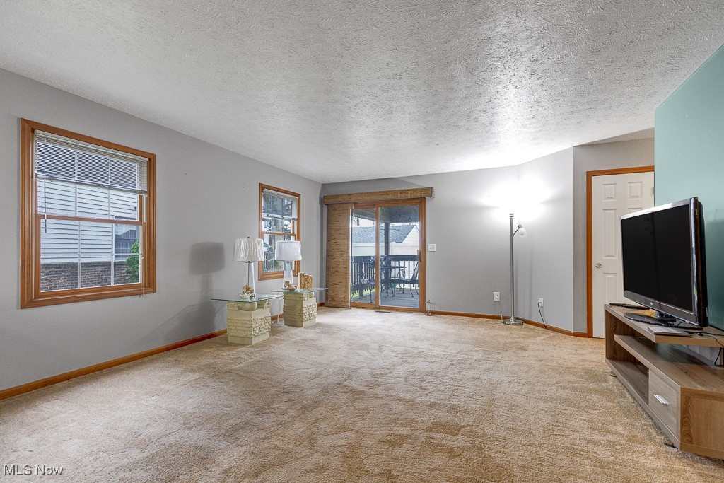 5739 Gateway Lane