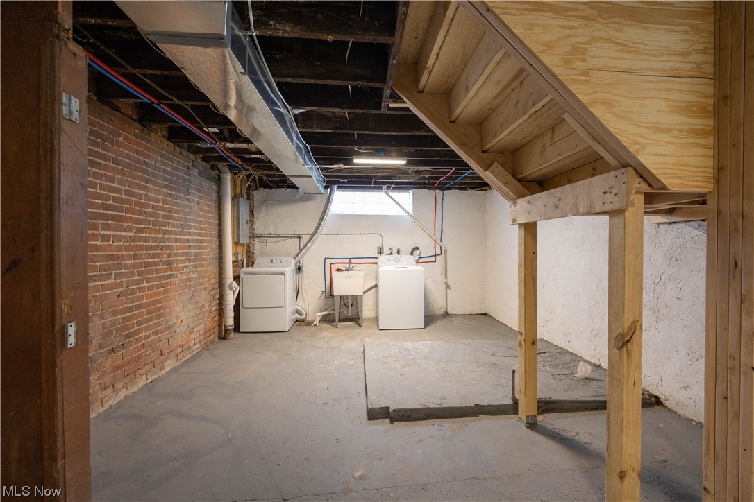 Mccaslin - Residential Income