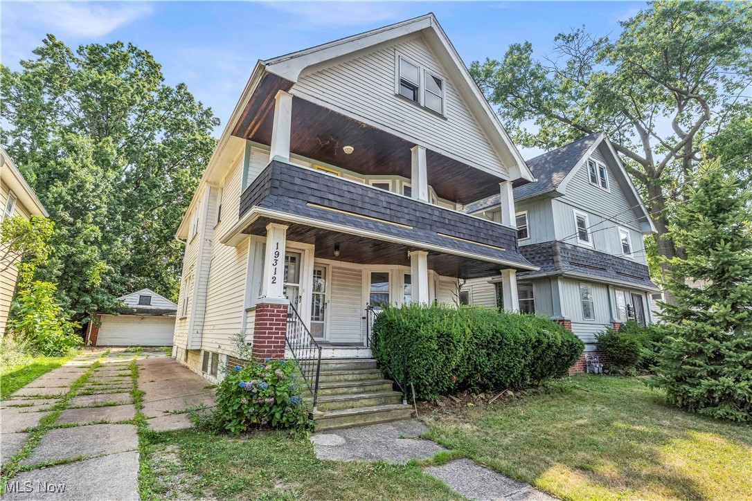 19312 Shawnee Avenue
