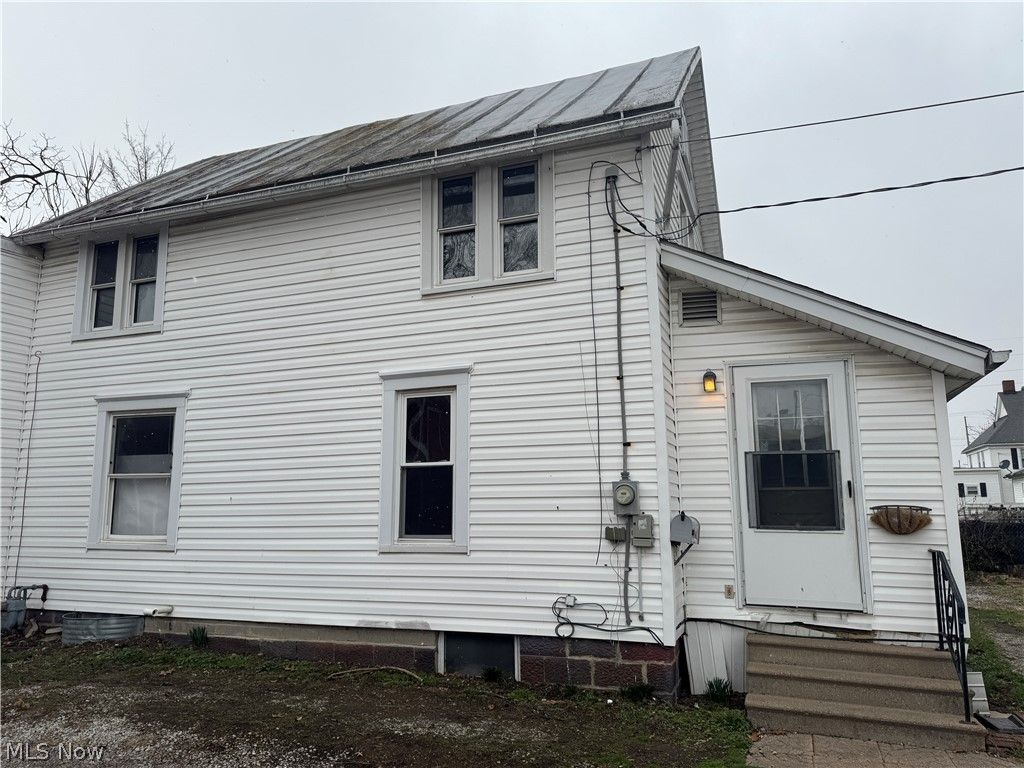 Photo of 318 Miller Rear Street, Ashland, OH 44805 (MLS # 5193317)