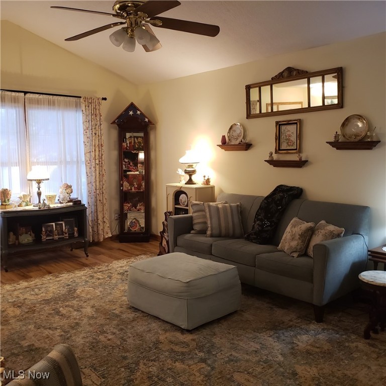 12521 Gwen Whisler Drive, Uniontown, Ohio image 6
