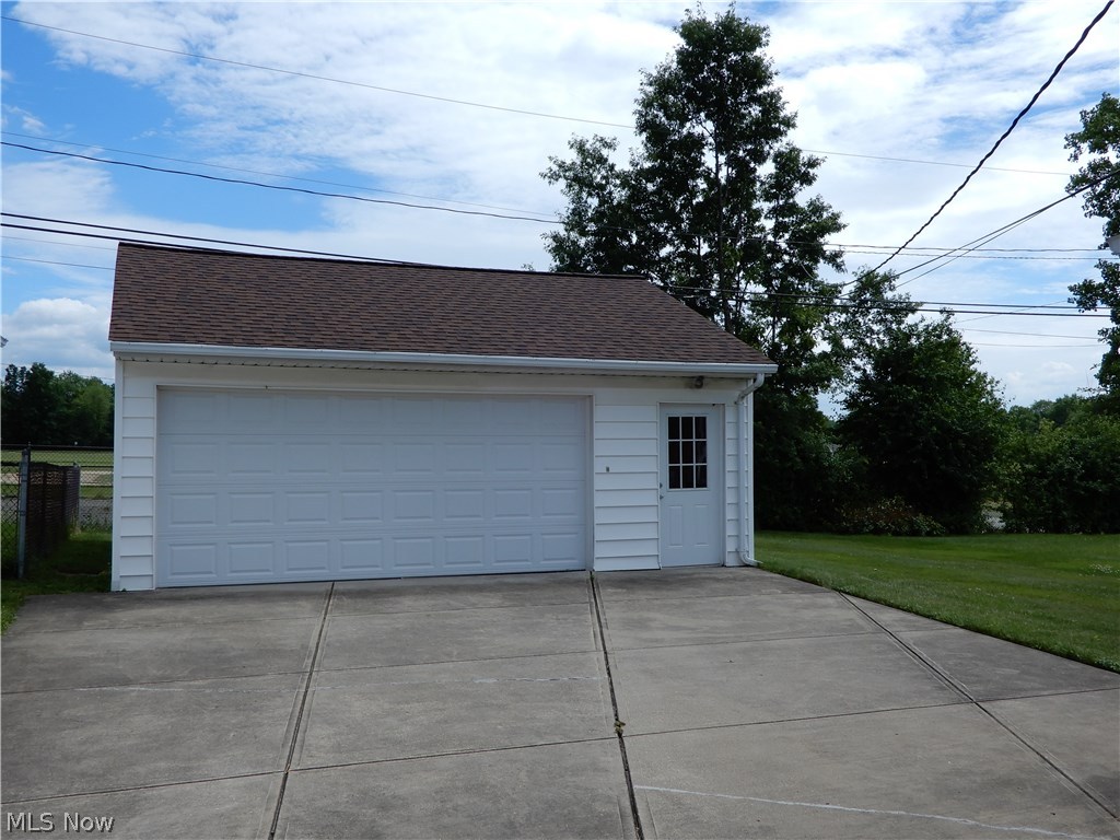 B & C J Pearses 04 - Residential