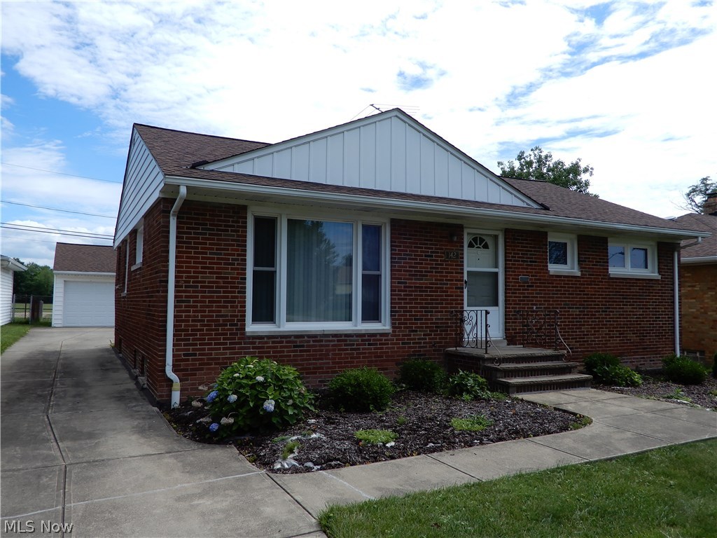 B & C J Pearses 04 - Residential