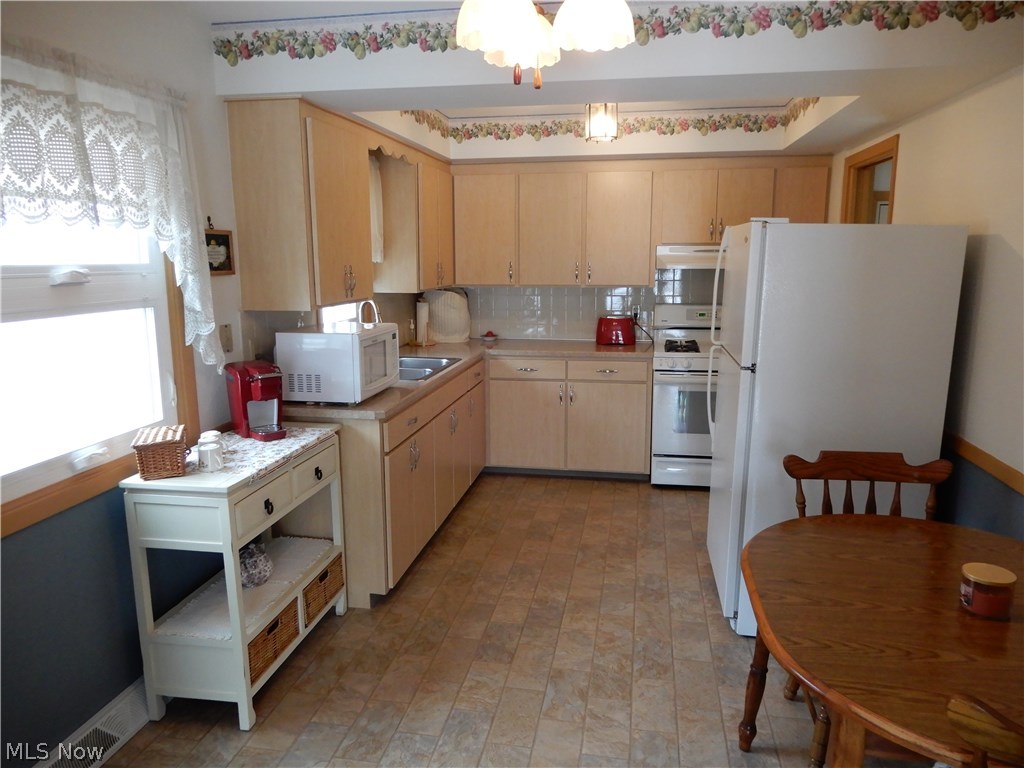 B & C J Pearses 04 - Residential