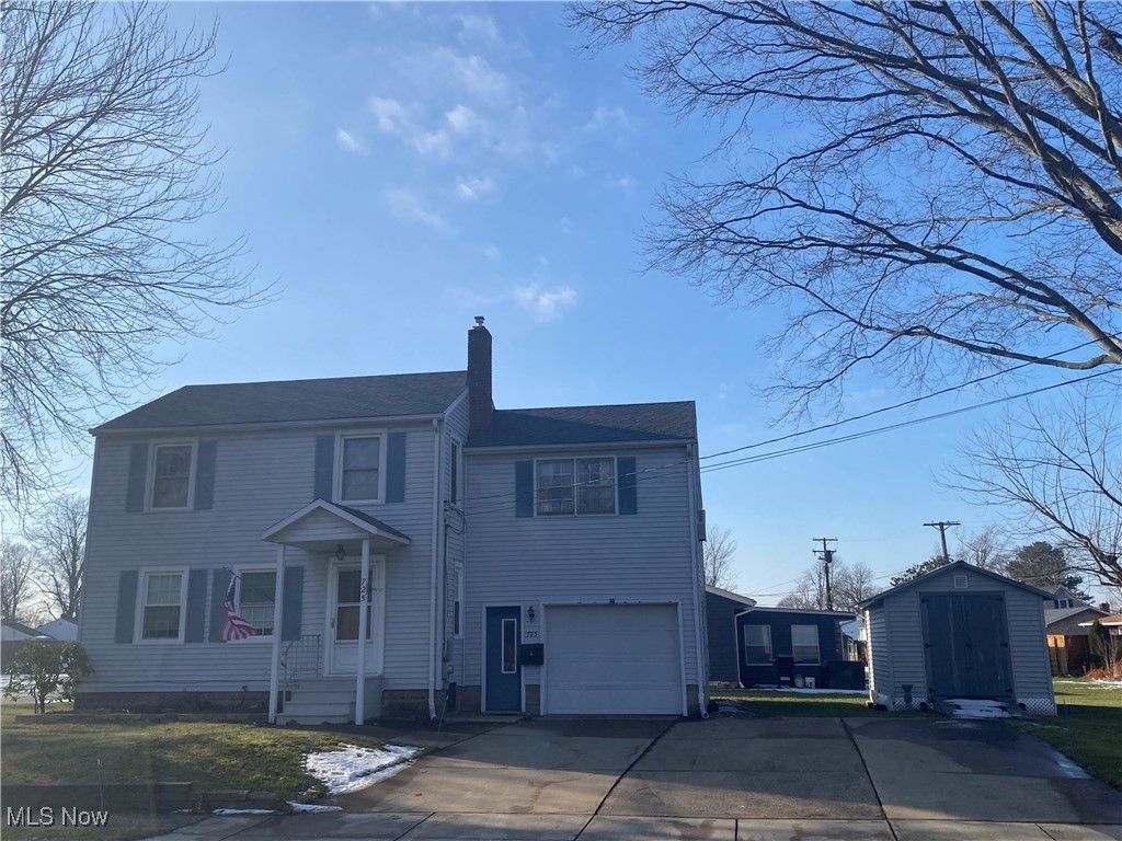 Photo of 725 Union Avenue, Ashtabula, OH 44004 (MLS # 5177407)