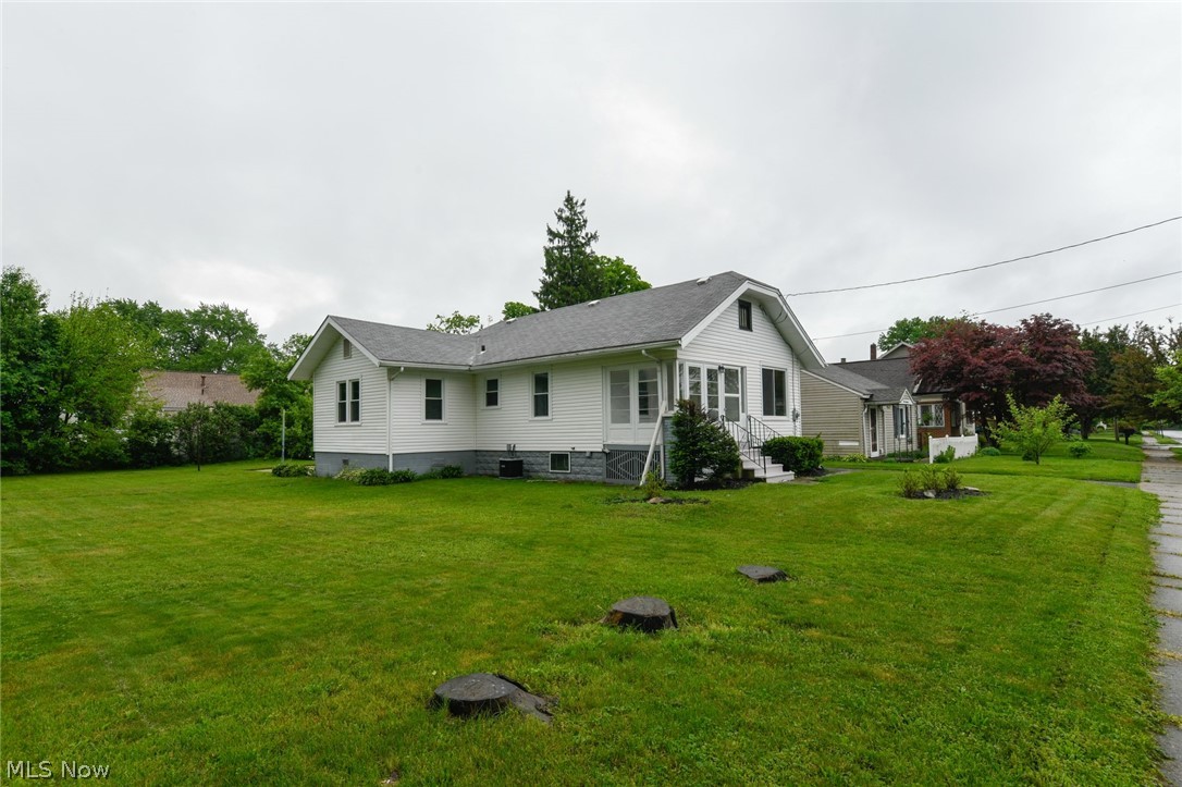 Cute Remodeled Ranch home. The owner has installed all new windows, Furnace, A/C Unit, Hotwater tank, Carpet, lighting and Bathroom. This 3 bedroom ranch home is truly move in ready today! This home also features and extra wide lot. The lot is 100 x 120. Which allows you some extra outdoor space to enjoy. Short walk to the Metro Parks on Newton street. Quick access to 76, Rt 8 and 224 from here. Shopping, parks, playgrounds and restaurants are all close by as well. This ranch home is all set to go. Call for your private showing today!