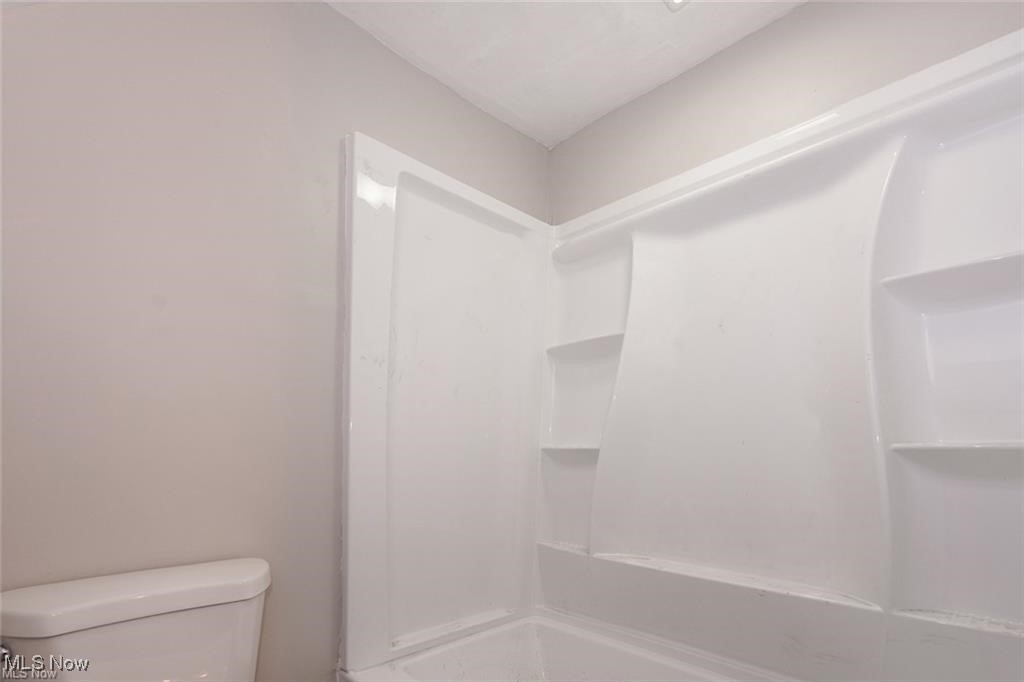 Gilbert Hogans Add 03 - Residential Lease