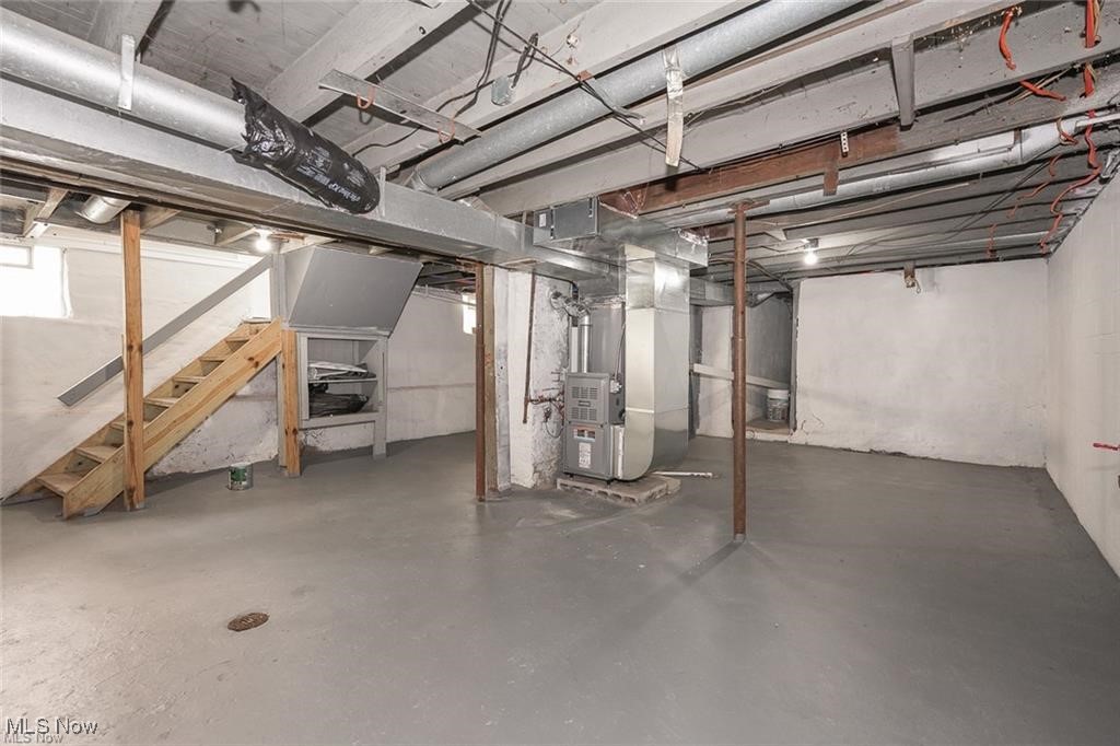 Gilbert Hogans Add 03 - Residential Lease