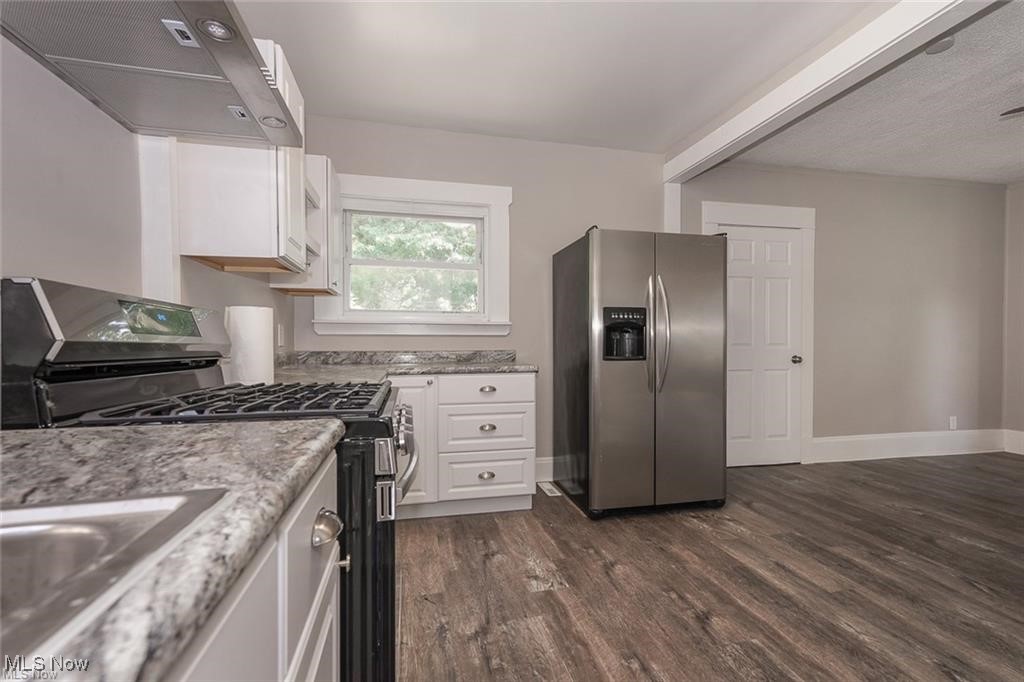 Gilbert Hogans Add 03 - Residential Lease