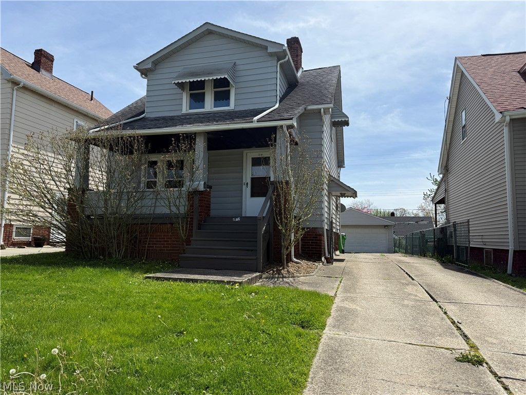 Photo of 9612 Park Heights Avenue, Garfield Heights, OH 44125 (MLS # 5204956)