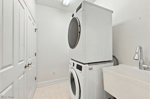 Tiny photo for 210 Rosebury Court, Mayfield Heights, OH 44124 (MLS # 5255356)