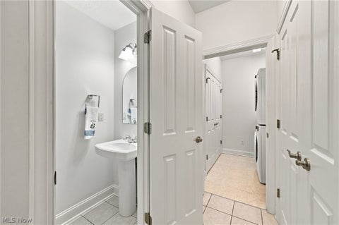 Tiny photo for 210 Rosebury Court, Mayfield Heights, OH 44124 (MLS # 5255356)