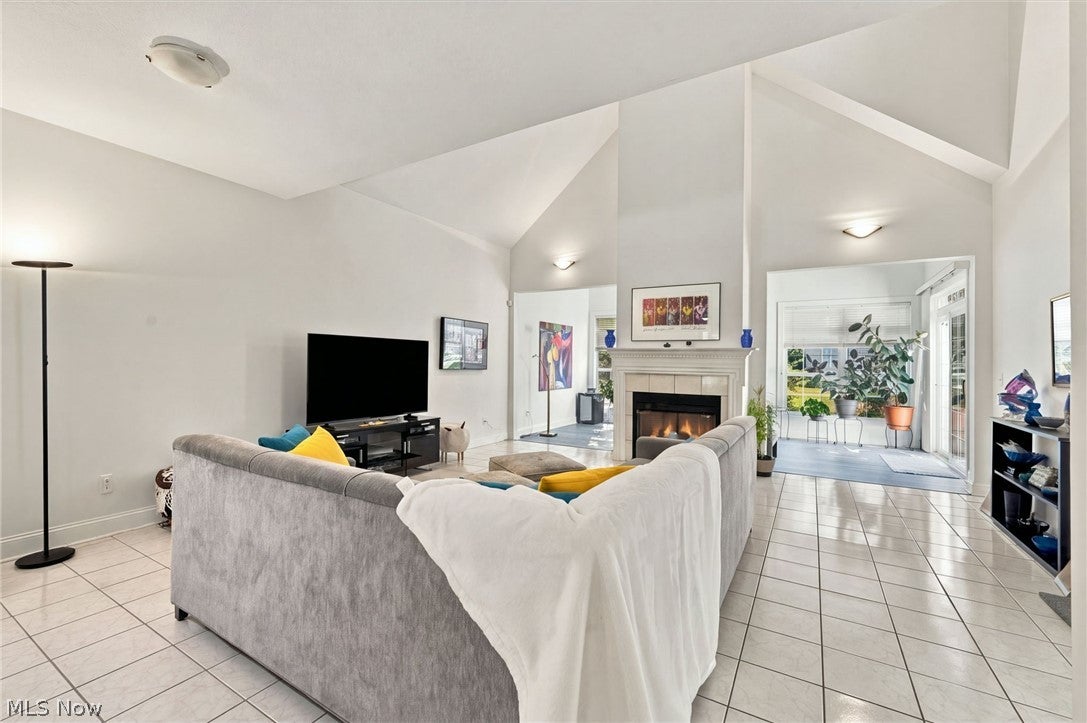 210 Rosebury Court