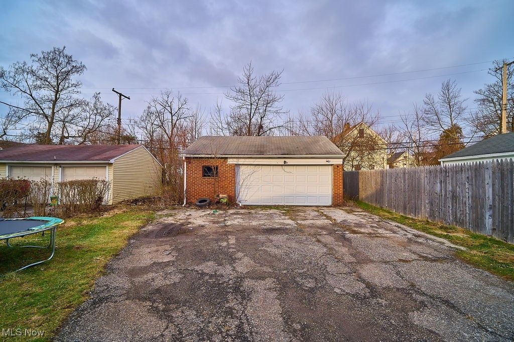 Photo of 3790 E 146 Street, Cleveland, OH 44128 (MLS # 5180066)