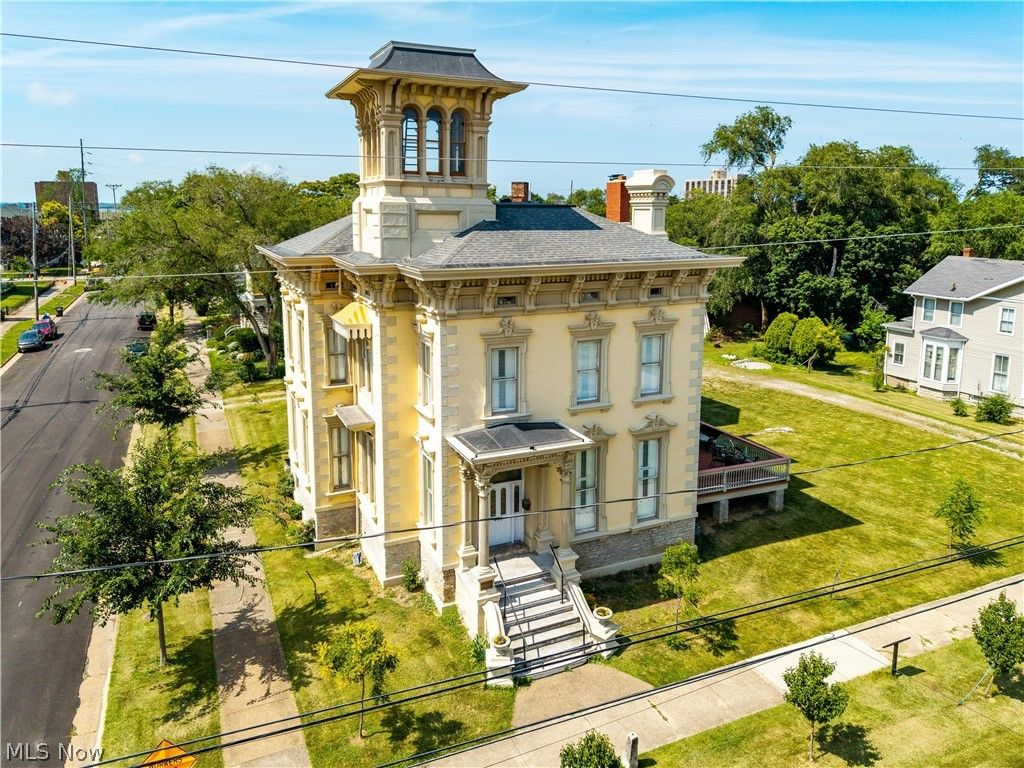 Photo of 403 E Adams Street, Sandusky, OH 44870 (MLS # 5226741)