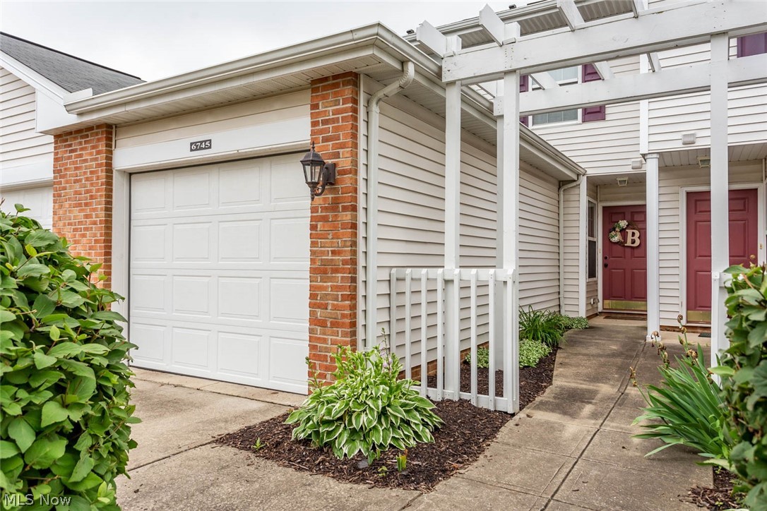 Crystal Lake Ph 03 - Residential