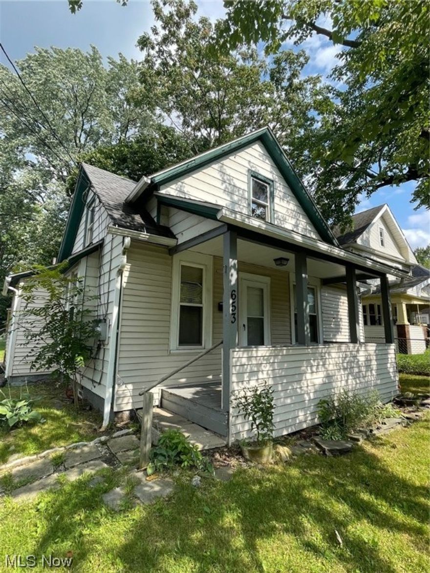 Checkout this great opportunity for investors (or an owner occupant) at 653 Sumner Street in the heart of Akron, Ohio. Add this property to your portfolio as this home has the potential to cash flow between $750/$850 a month. This property features a first floor bedroom and one full bath. Additionally, the main floor features an open/spacious kitchen and living room. The upstairs features two bedrooms and a storage area. This property has quick/easy access to the highway and is minutes away from Akron University! Perfect for investors or an owner occupant.