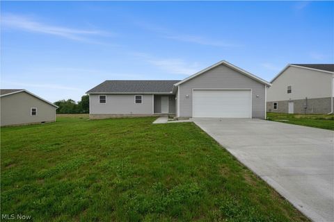 Homes For Sale - 10952 Madlyn Street<br/> Tuscarawas County, Bolivar, OH 44612