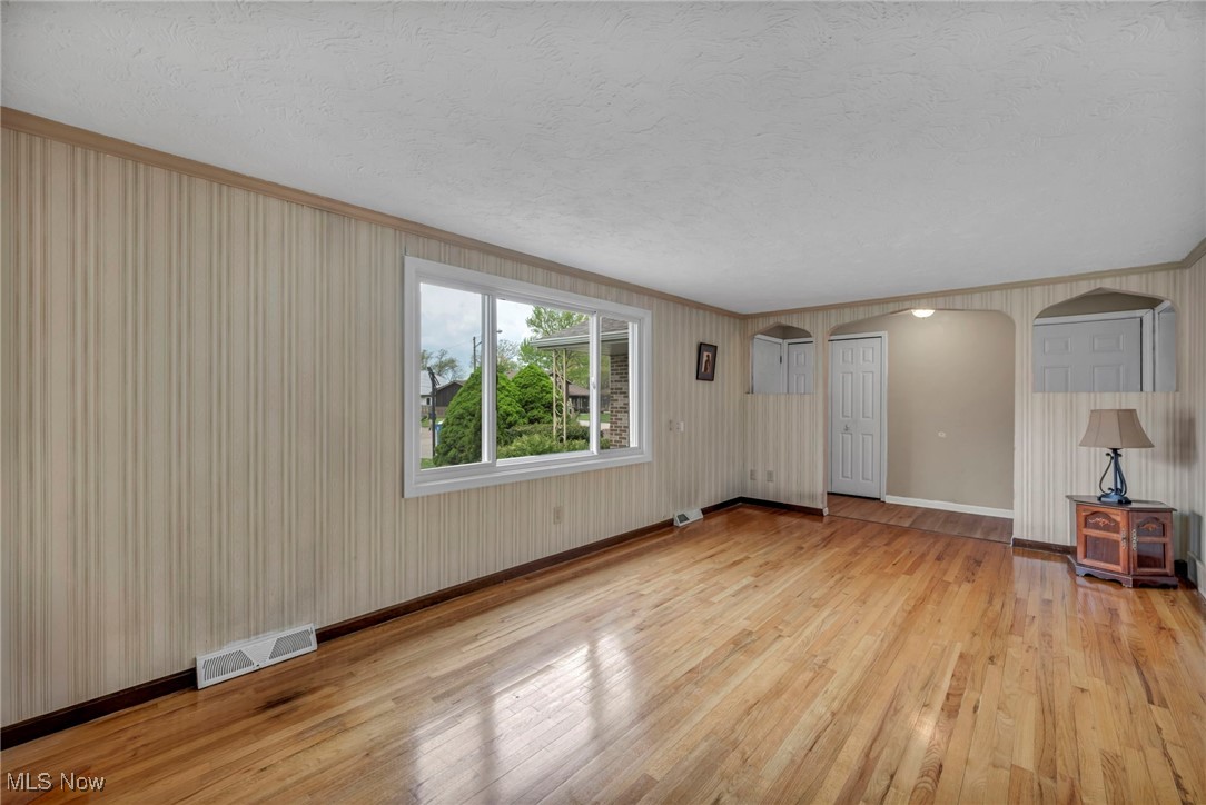 5107 7 Pines Drive, Lorain, Ohio image 7