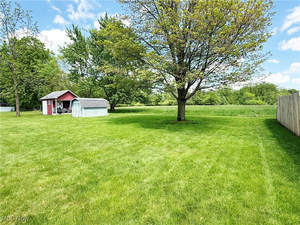 2907 Brookview Drive, Lorain, Ohio image 10