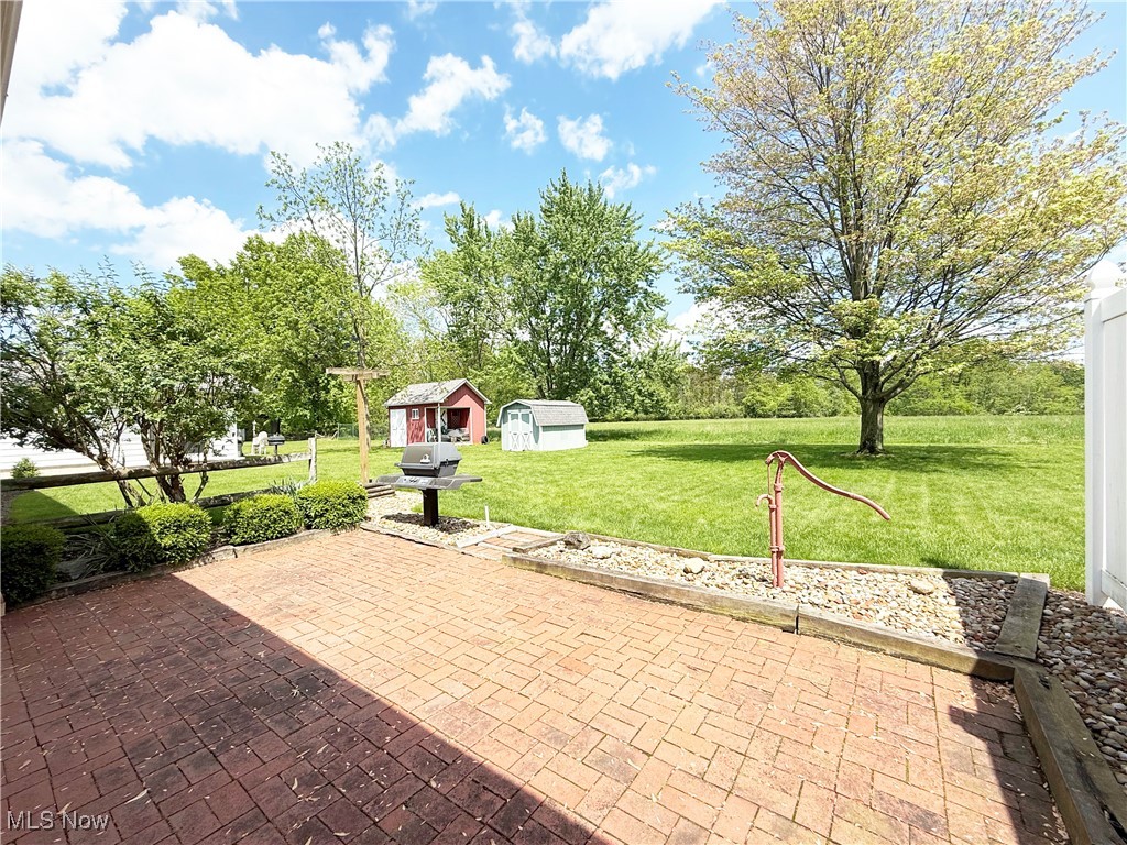 2907 Brookview Drive, Lorain, Ohio image 8